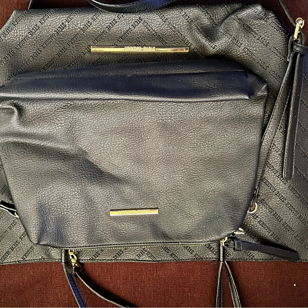 Michael Kors purse - Picture 3 of 3